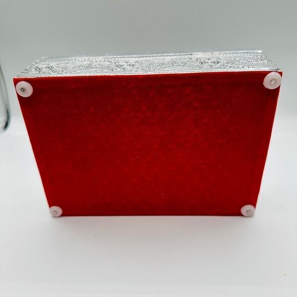 Buddha Embossed Aluminium Oxidized Jewellery Box - Picture 5 of 6